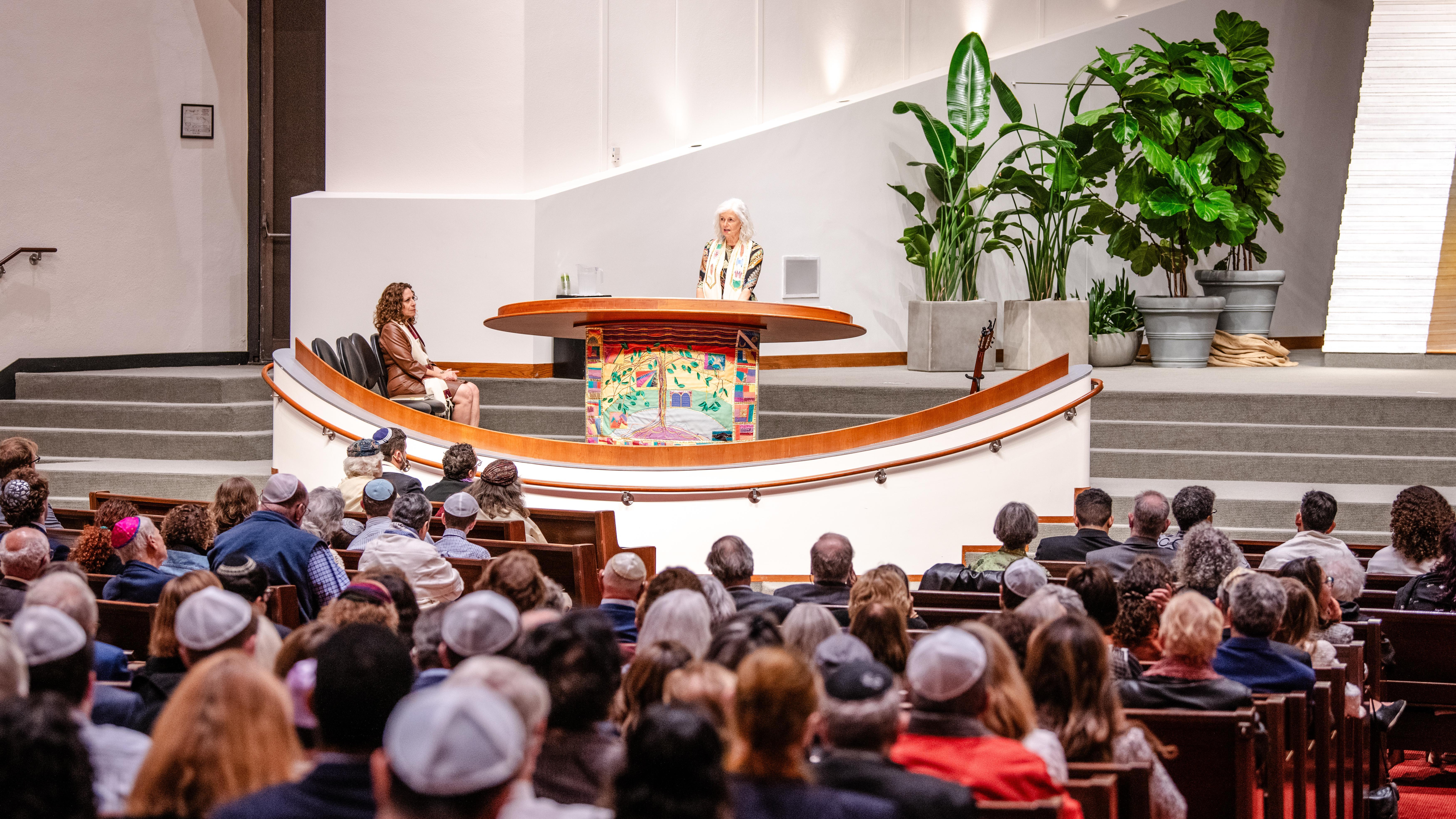 Community-Wide Yom Kippur Service (Early)